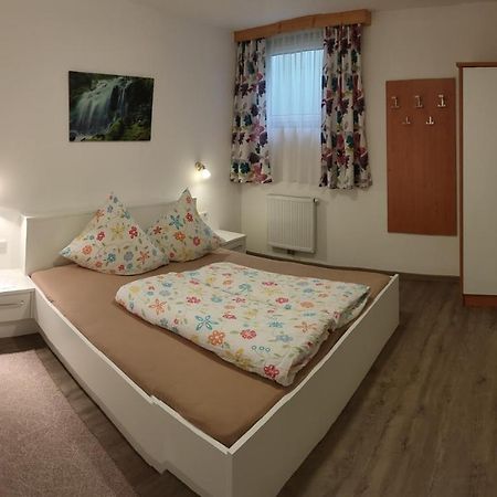 Haus-Elisabeth Apartment Uderns Bagian luar foto